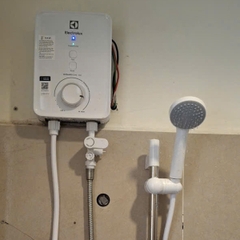 Máy nước nóng trực tiếp Electrolux 4500W EWE451PX-DWX6