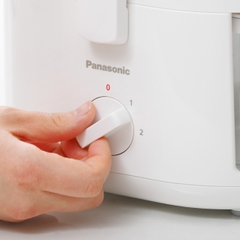 Máy ép trái cây Panasonic MJ-CS100WRA