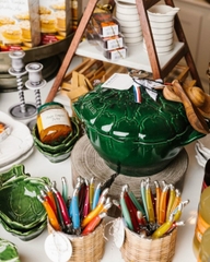 Nồi gang atisô Staub Cocotte 22cm - màu xanh basil