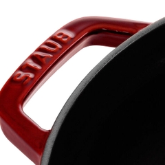 Nồi gang Staub Cocotte 20cm - màu đỏ mận