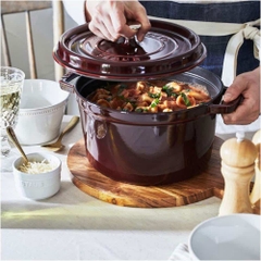Nồi gang Staub Cocotte 20cm - màu đỏ mận