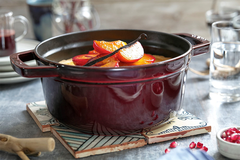 Nồi gang Staub Cocotte 20cm - màu đỏ mận