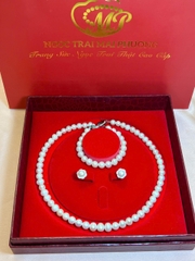 Bộ Chuỗi Ngọc Trai Sang Trọng