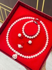 Bộ Chuỗi Trang Sức Ngọc Trai Sang Trọng