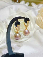 Hoa Tai Ngọc Trai Giọt Metallic Sang Trọng