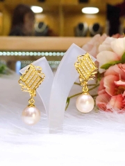 Hoa Tai Ngọc Trai Trắng Thanh Lịch