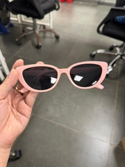 {QUÀ TẶNG} Mắt kinh thời trang