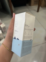 Nước hoa hồng Round Lab 1025 Dokdo Toner 200ml bổ sung độ ẩm làm dịu da