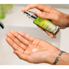 Serum SVR Tinh Chất Giảm Mụn Làm Mờ Thâm Sạm Và Mềm Mịn Da SVR Sebiaclear Serum 30ml