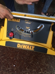 Máy Cưa Bàn 254mm Dewalt DWE7470-B1