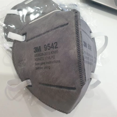Khẩu Trang Lọc Bụi Và Hơi Hữu Cơ 3M™ 9913 15 Cái/Hộp, 90 Cái/Thùng