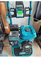 Máy xịt rửa dùng xăng TOTAL TGT250103