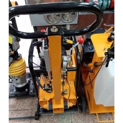 Máy Đầm Nén Bê Tông Dùng Dầu Diesel 4.8Kw(6.5HP)-137kg INGCO GCP125-4