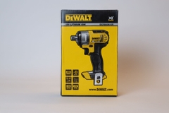 Máy siết bulong cầm tay DEWALT DCF880N dùng pin 18V