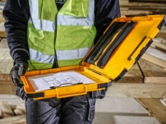 Hộp Đựng Đồ Nghề Bằng Nhựa Có Bảng Kẹp Đặc Biệt Cho Công Trình Dewalt DWST82732-1
