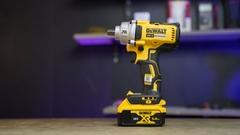 Máy vặn bulon dùng pin Dewalt DCF894P2 (2pin 5Ah, 1 sạc, vali)