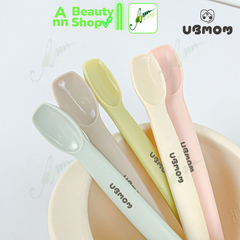 Thìa Ăn Dặm Silicon Ubmom kèm hộp đựng