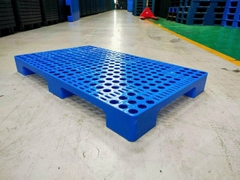 Pallet nhựa chuyên lót sàn kho lạnh  60x100 nhựa long an