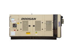 Máy nén khí di động Doosan cao áp 25bar động cơ CUMMIN