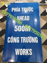 biển báo phía trước có công trường - chữ nhật