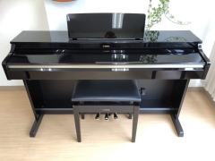 Yamaha YDP 162 màu đen bóng