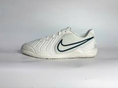 Nike JR Tiempo Legend 10 Academy IC 30