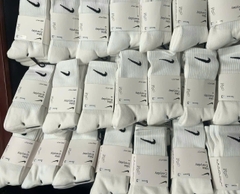 Tất Nike Chính Hãng