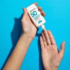 Kem Chống Nắng Garnier Super UV Anti - Acne Serum Sunscreen SPF 50+ 30ml