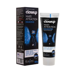 Kem Đánh Răng Dạng Gel Trắng Răng Close Up White Attraction Diamond 100g