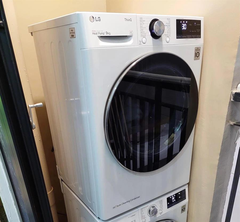 Máy sấy quần áo bơm nhiệt LG 9 kg DVHP09B