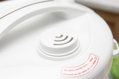 Nồi cơm nắp gài Kangaroo KG378 1.8 lít