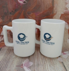 Ly sứ trắng Minh Long quai vuông 0.52L (in logo các nhãn hàng)