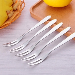 Nĩa nhỏ ăn trái cây hộp 10 cái - nĩa inox nhỏ ăn trái cây