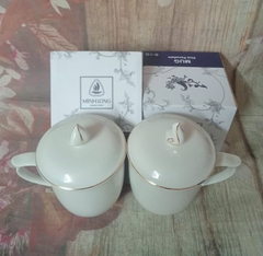 Ca trà mẫu đơn trắng gốm sứ Minh Long nắp viền vàng