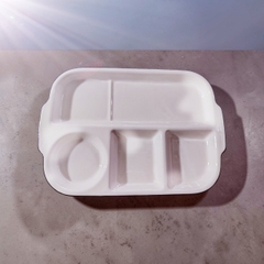 Khay đựng cơm bằng sứ 4 ngăn