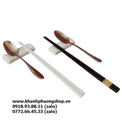 Gác muỗng đũa sứ trắng cao cấp - đồ gác chung muỗng đũa bằng sứ