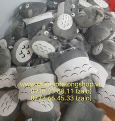Bộ mền gối 3 trong 1 totoro xám có ủ ấm tay