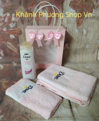 Set quà tặng sữa tắm Dove kèm khăn mặt và khăn tắm