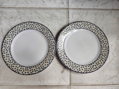 Set 2 dĩa sứ Nhật họa tiết lạ mắt size 20cm