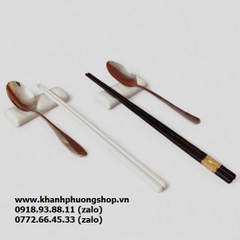Gác muỗng đũa sứ trắng cao cấp - đồ gác chung muỗng đũa bằng sứ