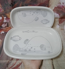 dĩa mộc gốm sứ Nhật cao cấp họa tiết hình cá - dĩa sứ nhật siêu dày