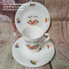 bộ ly sứ uống cà phê kèm dĩa bánh ngọt hoạ tiết rau củ quả siêu xinh