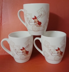ly sứ uống nước hoạt hình Disney gấu pool vàng 300ml - ly sứ mẫu hoạt hình disney