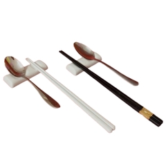 Gác muỗng đũa sứ trắng cao cấp - đồ gác chung muỗng đũa bằng sứ