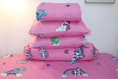 Bộ ga gối 4 món ngựa Little Pony màu hồng cotton 100% (ga giường + 1 vỏ gối ôm + 2 vỏ gối nằm)