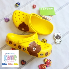 Dép cá sấu Crocs Band gấu Line Friends màu Vàng