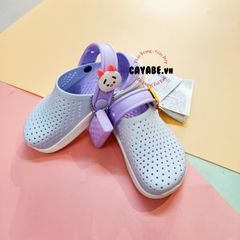 Giày Crocs LiteRide trẻ em xanh nhạt lót tím quai gắn nút