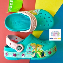 Dép sục cá sấu Crocs trẻ em Elsa Anna có ĐÈN màu xanh dương