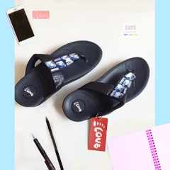 Dép kiểu nữ Feetlove cao cấp cao 3 cm - Dép kẹp xanh đen đính 6 viên đá