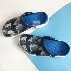 Giày Crocs LiteRide camo xám đen đế trắng lót xanh dương